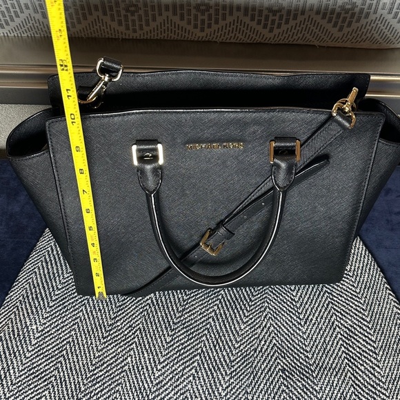 Michael Kors Selma Large Black Saffiano Leather Satchel Tote Crossbody Bag - Picture 11 of 16